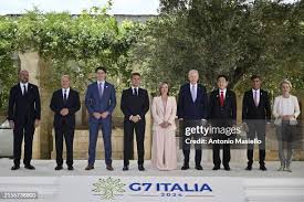 g7